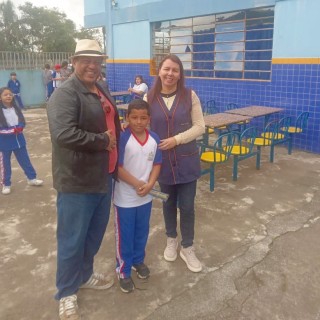 DIA DA FAMÍLIA NA ESCOLA GIL FERES: CELEBRANDO OS 25 ANOS E CONSTRUINDO MEMÓRIAS.