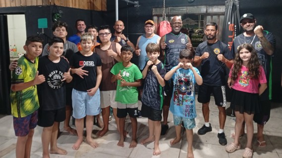 Estréia da Academia de Muay thai do Professor Roberto Nicastro